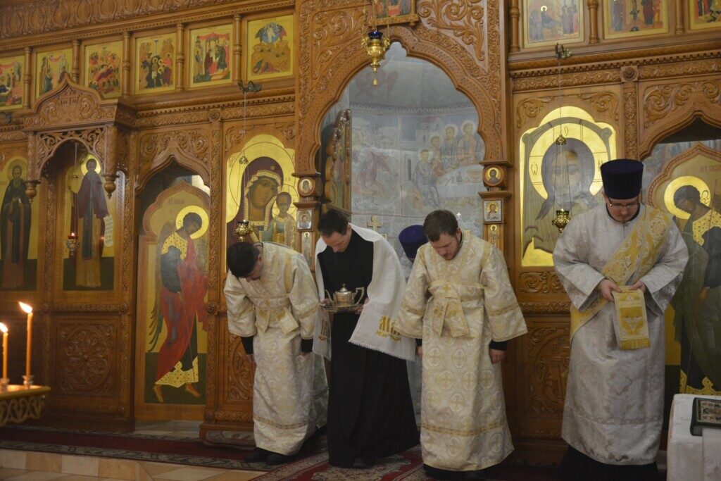 22 января 2022 года в день почитания памяти святителя Филиппа II, митрополита Московского и всея Руси чудотворца в нашем храме прошла Божественная литургия архиерейским чином